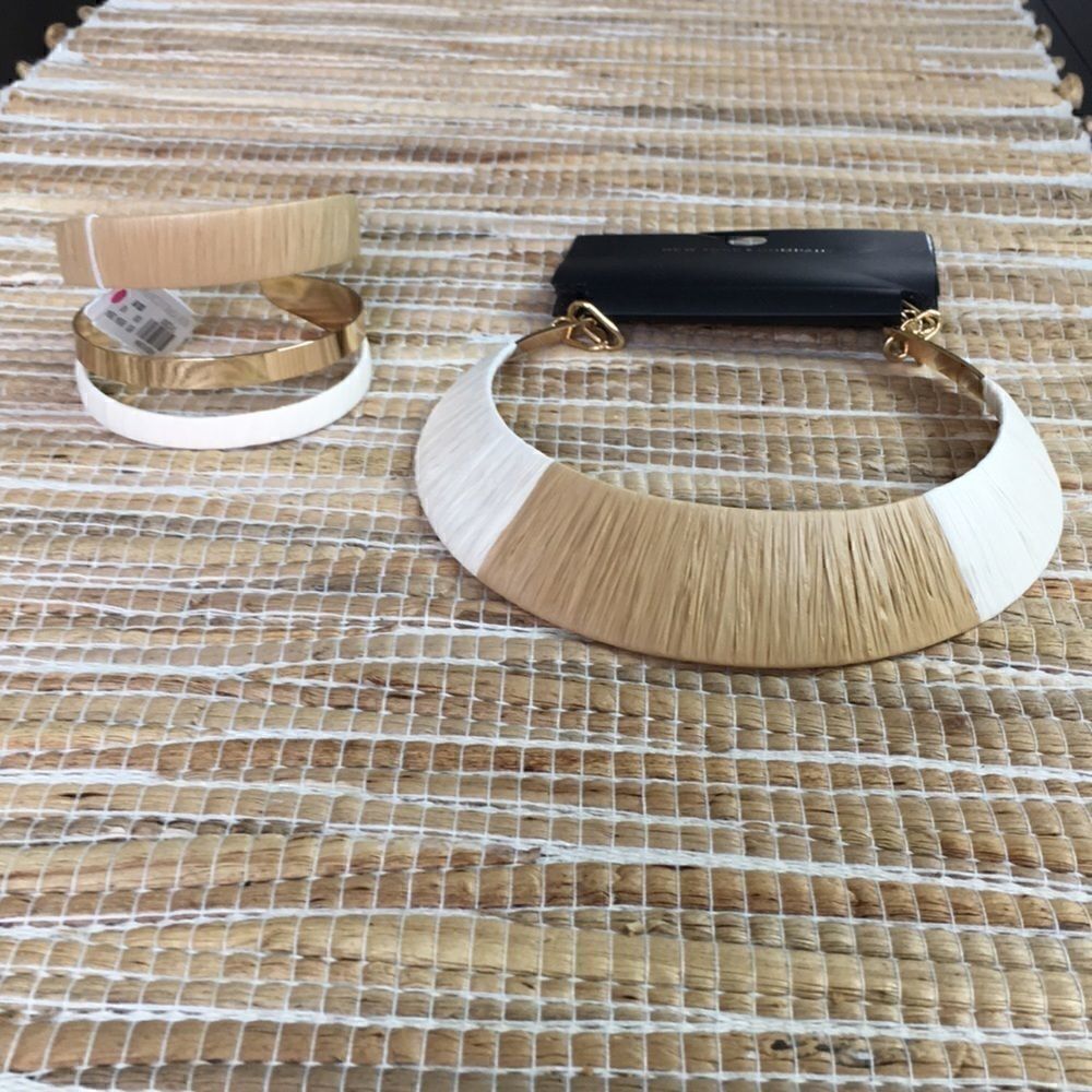 NWT choker and bracelet set